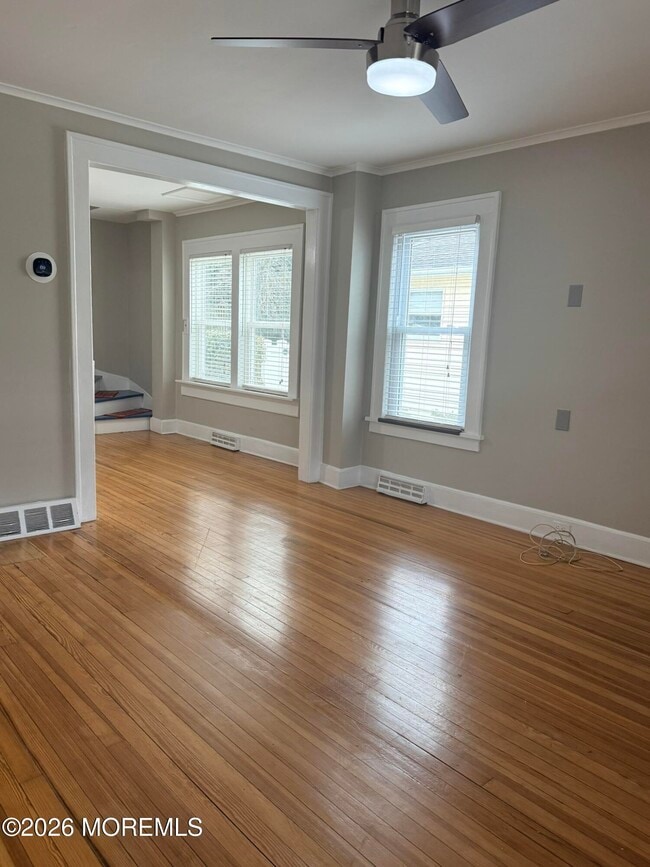 Building Photo - 50 John St