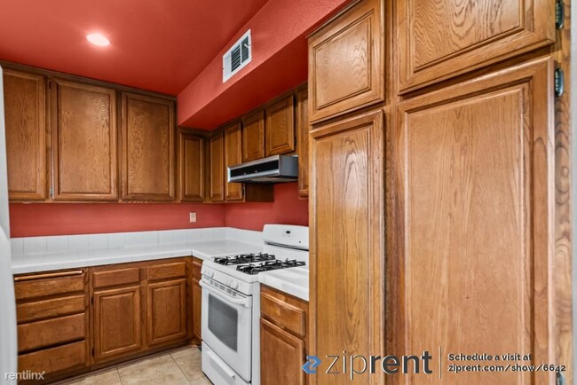 Building Photo - 2 br, 1.5 bath Condo - 209 Apollo, Hercule...