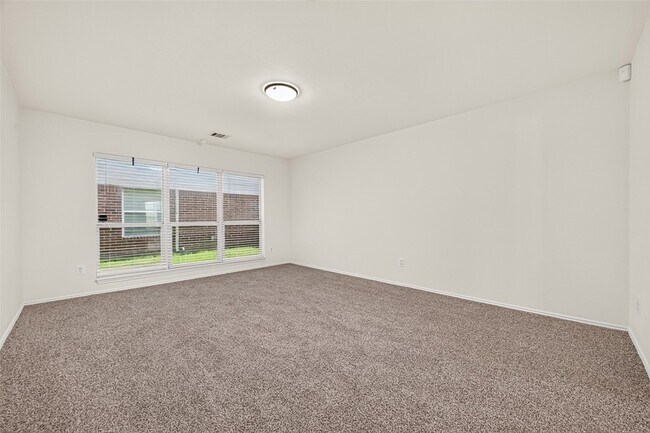 Building Photo - 3830 Flatwood Dr