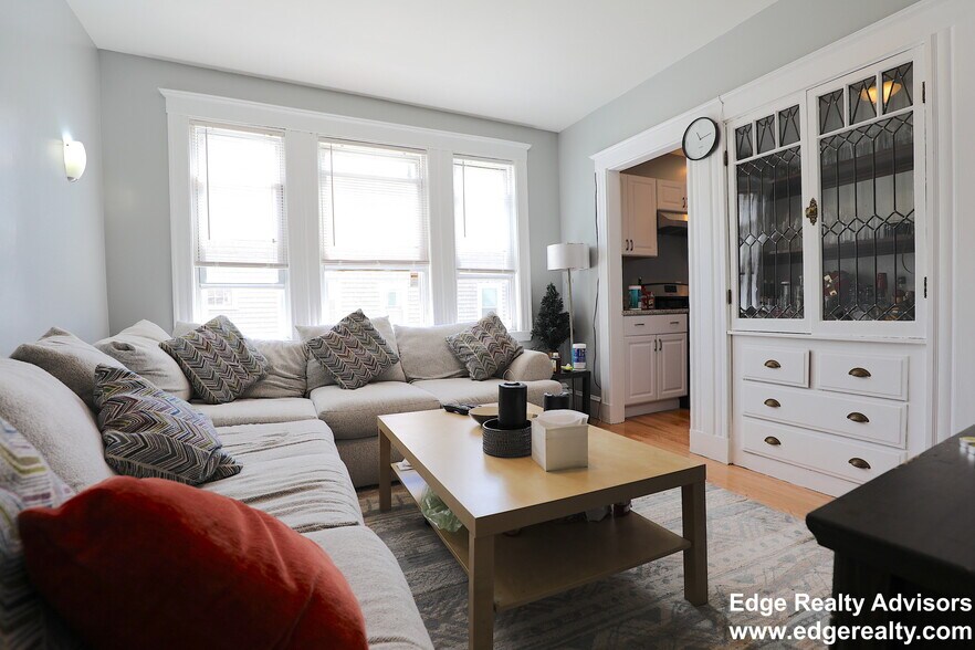 Building Photo - 57 South St