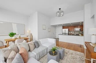 Building Photo - 88 Morgan St