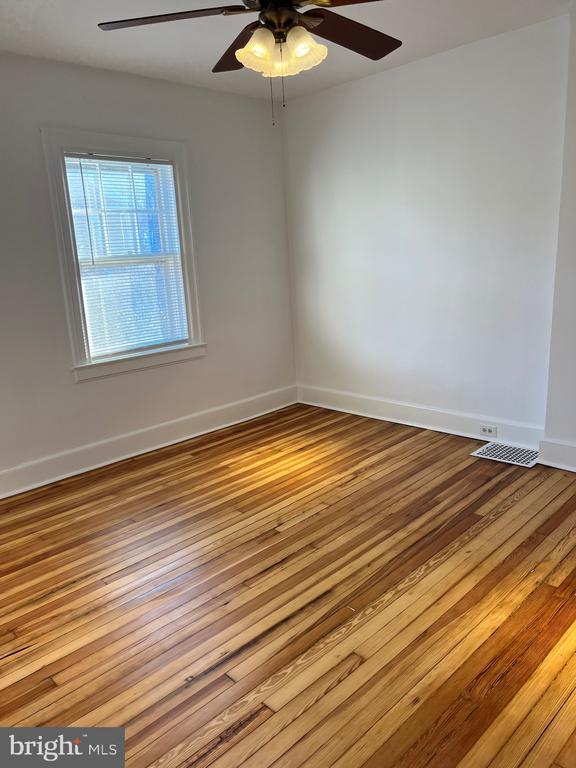 Building Photo - 2505 Cumberland Ave