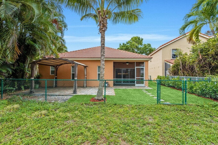 Building Photo - 5122 Elpine Way