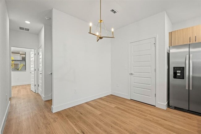 Building Photo - 8025 Gulfstream Ct