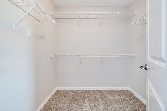 Building Photo - Spacious 4BR Townhome with Elevator in the Heart of Pooler