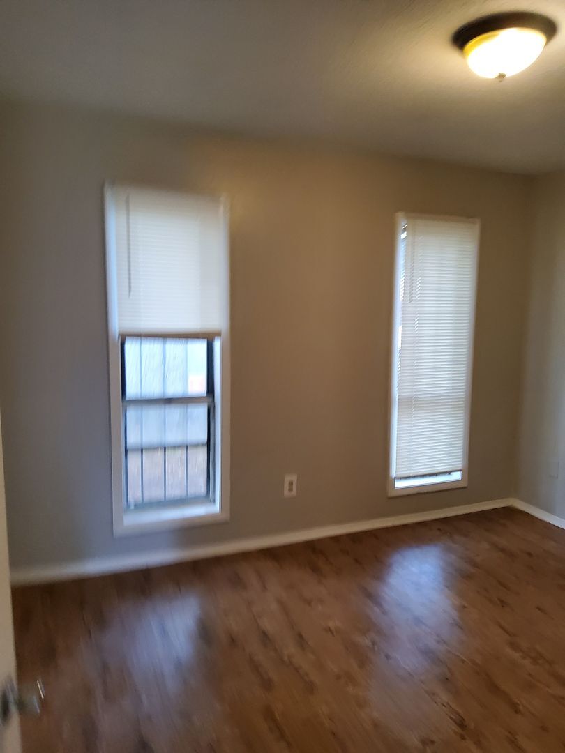 Building Photo - 591 Brockwood Ave