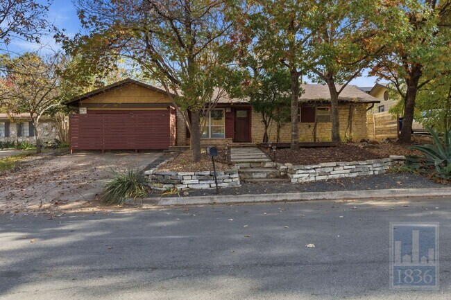 Building Photo - 6809 Columbia Dr