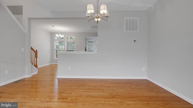 Building Photo - 4724 Hanrahan Pl