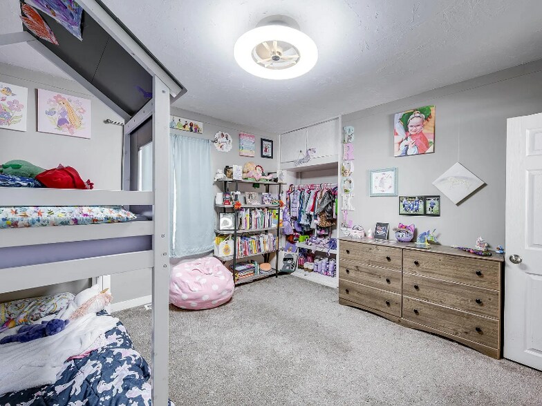 Building Photo - 705 S East St