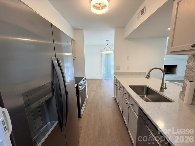 Building Photo - 11048 Cedar View Rd.