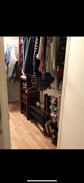 Building Photo - 75 Brainerd Rd