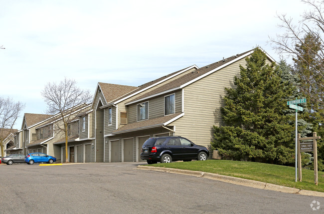 Building Photo - Forest Ridge Townhomes