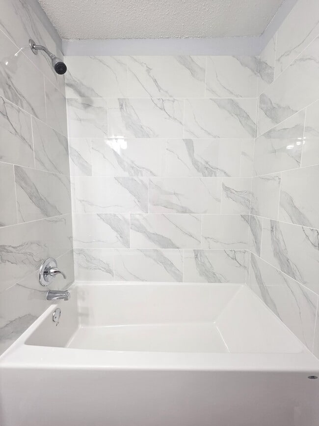 Building Photo - 12591 Equestrian Cir