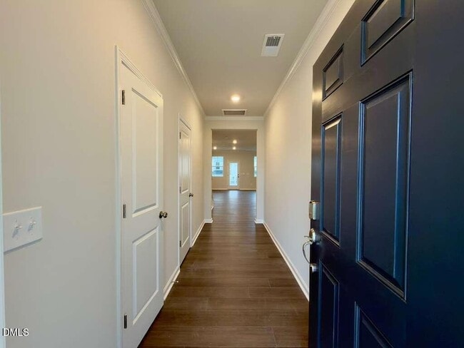 Building Photo - 6005 Grey Colt Wy