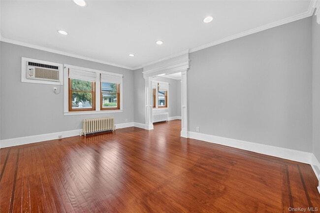 Building Photo - 26 9th St