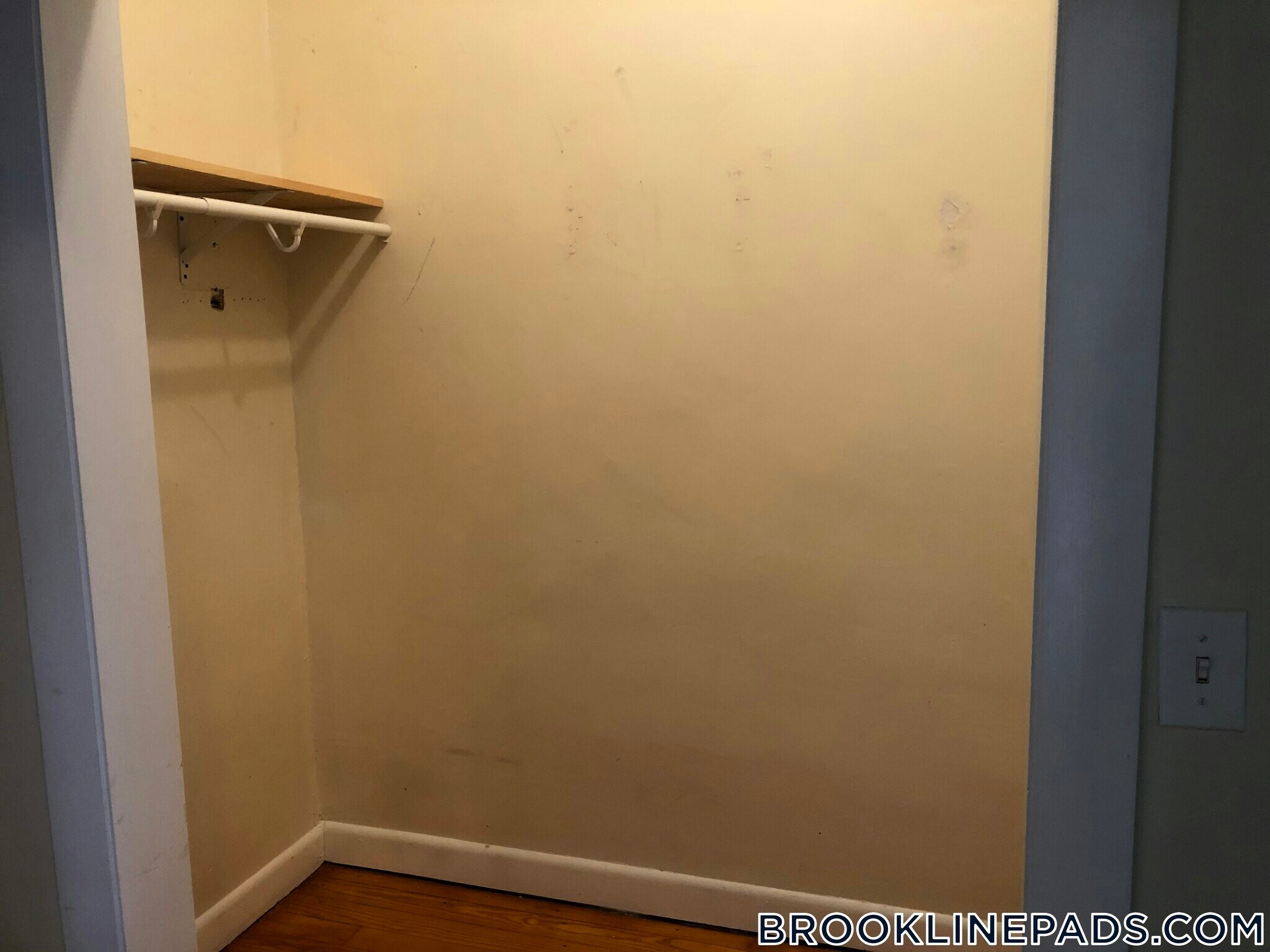 Building Photo - 1728 Beacon St