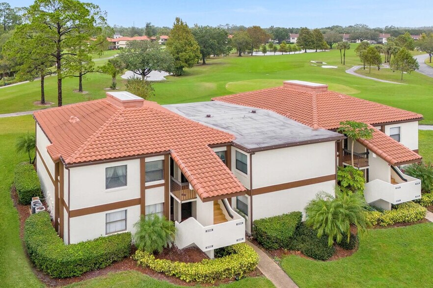 Building Photo - 6084 Willowpointe Cir