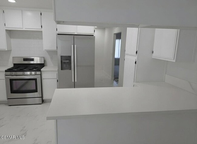 Building Photo - 22949 Sycamore Creek Dr