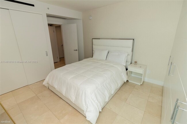 Building Photo - 2 br, 2 bath Condo - 2127 Brickell Ave Apt...