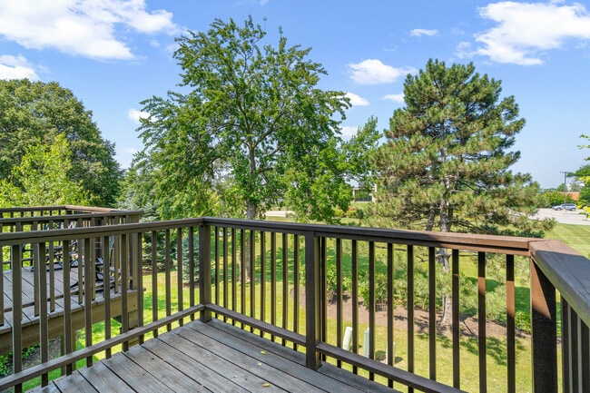 Building Photo - 2736 S Embers Ln