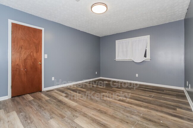 Building Photo - 3418 Vannest Ave