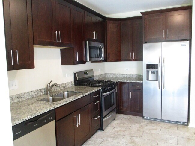 Building Photo - 356 Littleton Trail