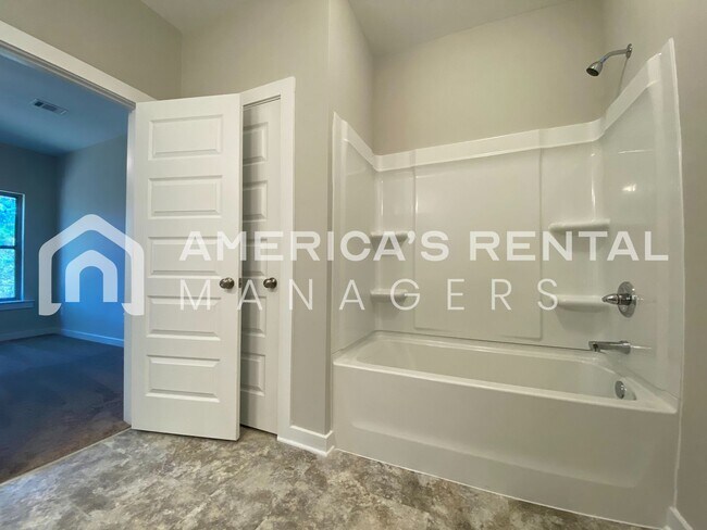 Building Photo - Home for Rent in Brookwood, AL! COMING SOO...