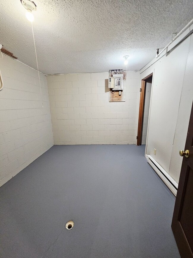 Building Photo - 4 BED | 1 BATH | SINGLE-FAMILY | NORTH | R...