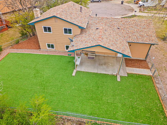 Building Photo - The Best View in the Neighborhood!