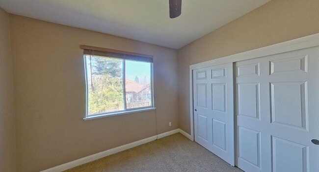 Building Photo - 1692 Woodhaven Cir