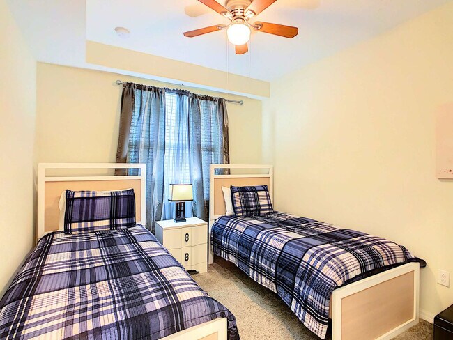 Building Photo - 4784 Clock Tower Dr