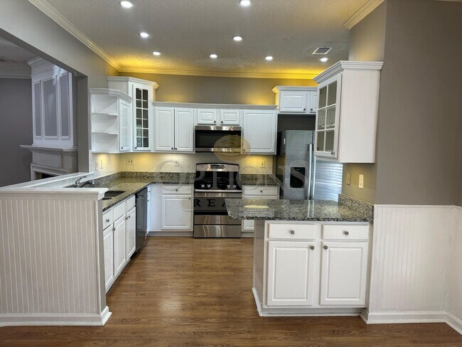 Building Photo - 3 Bedroom Marietta Townhome