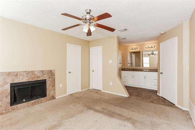 Building Photo - 945 Thorton Dr