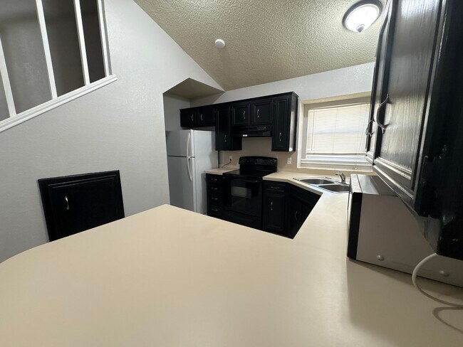 Building Photo - 3421 Hyden Ave