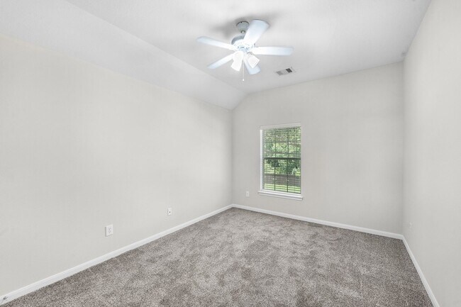 Building Photo - 2519 Fair Oak St