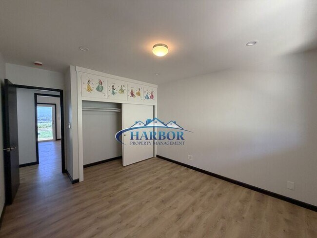 Building Photo - 2315 Sparta Dr