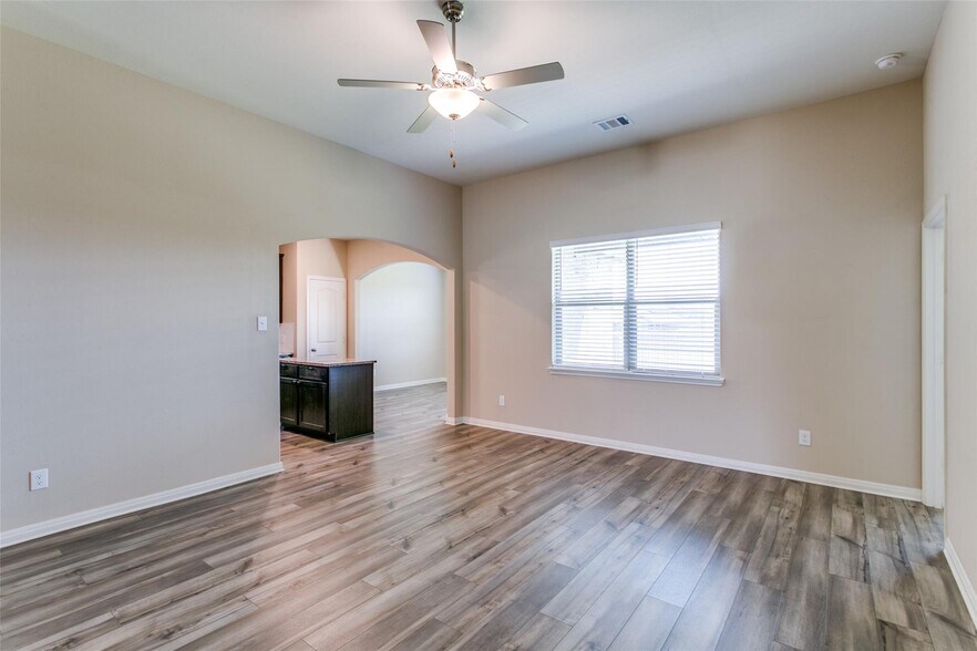 Building Photo - 13645 Lansman Dr