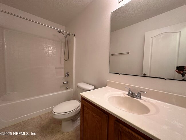 Building Photo - 8271 Halls Hammock Ct