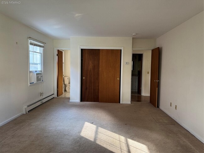 Building Photo - 17 Intervale Ave