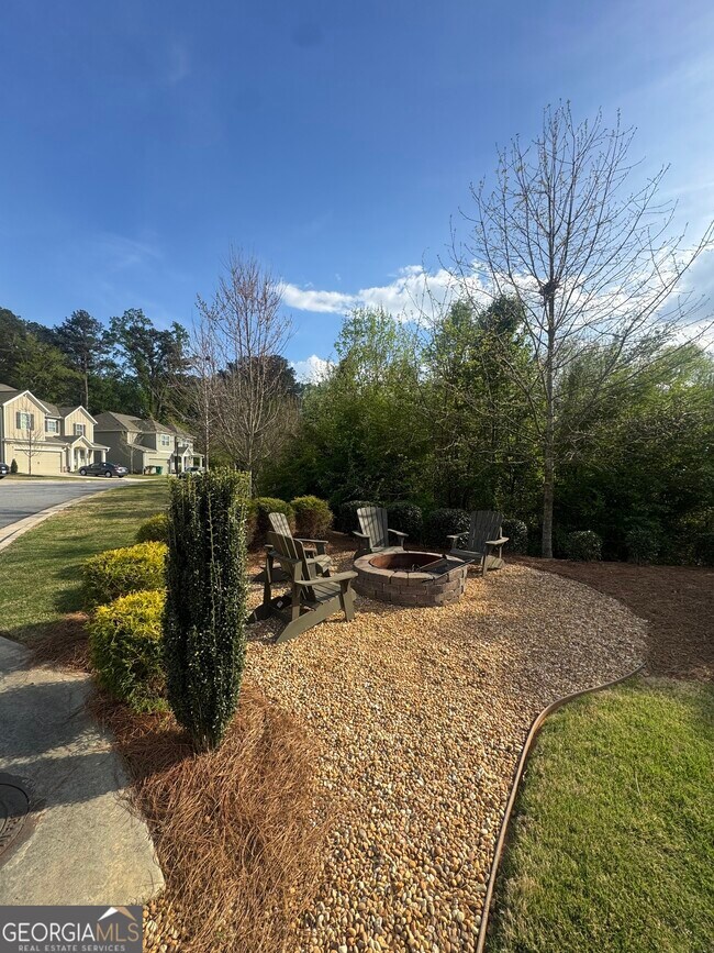 Building Photo - 545 Cresentry Brook