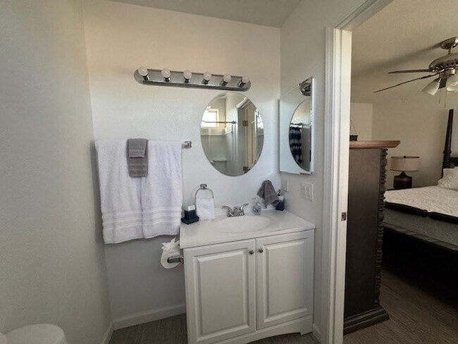 Building Photo - Pool Home with 3Bedrooms +Bonus Room Bullhead Parkway-Desert Foothills Estates- Can Be "Furnished...