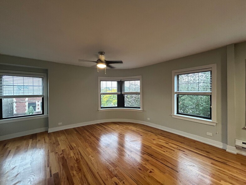 Building Photo - 545 Chestnut St