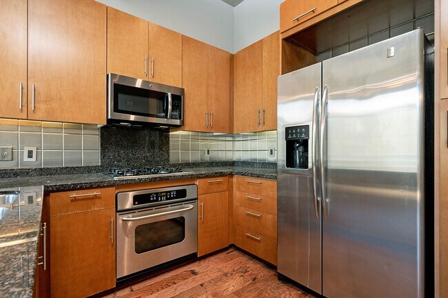 Building Photo - Expansive East Village 1 Bedroom at M2I! 2...