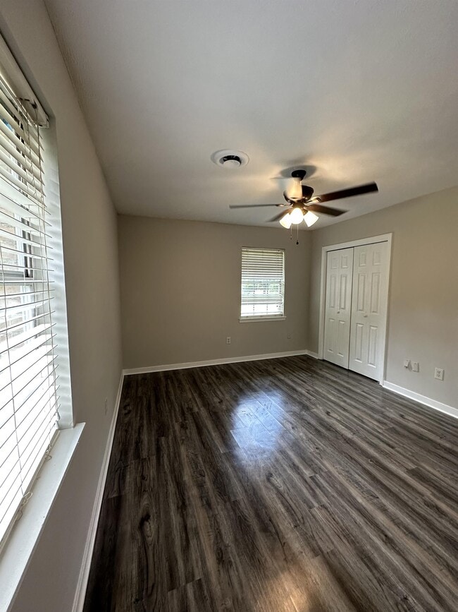 Building Photo - 5703 Medallion Dr