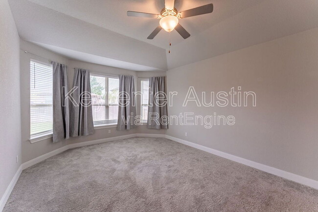Building Photo - 1017 Coulee Dr