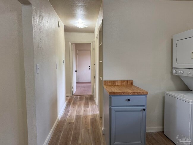 Building Photo - 1416 N 6th Ave