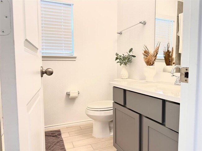 Building Photo - 7419 Caprock Cyn Ln