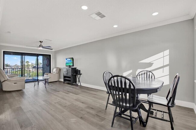 Building Photo - 622 Yardarm Dr