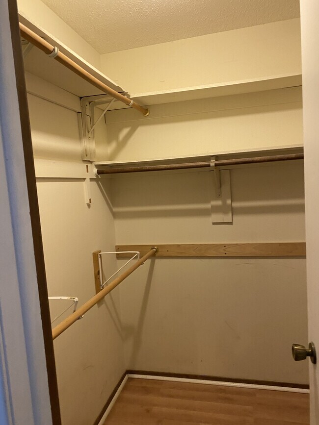 Building Photo - 14706 Harvey Oaks Ave