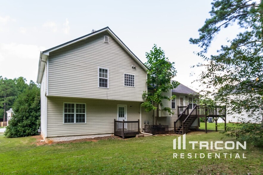 Building Photo - 109 Enclave Dr